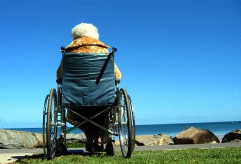 Alzheimerio liga perduodama iš neurono į neuroną